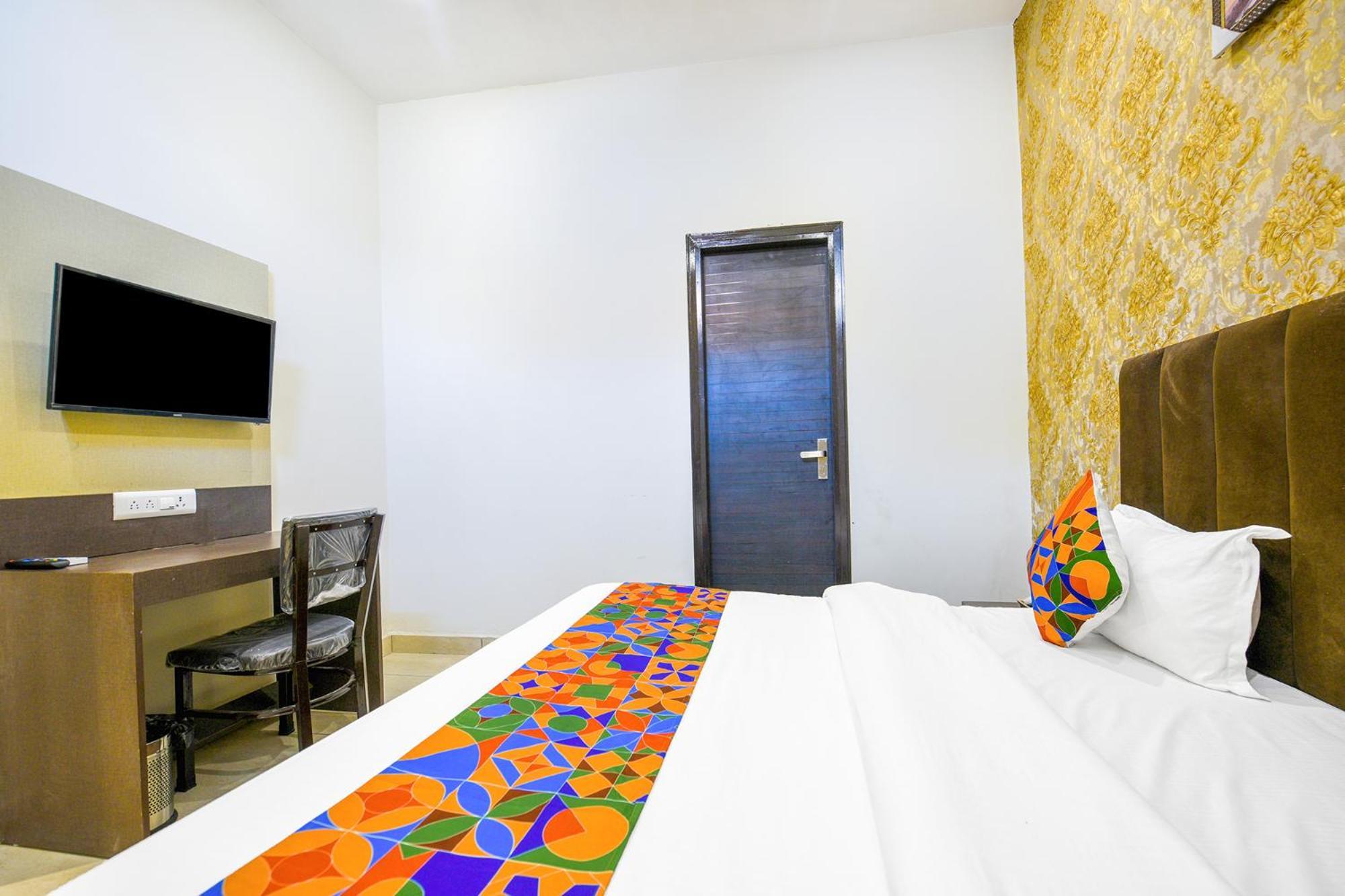 Fabhotel Royal Regency I 루드히아나 외부 사진